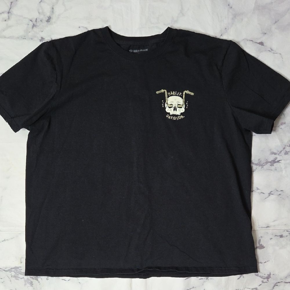 Harley-Davidson Black Short-Sleeve Tee with Cream Skull Graphic